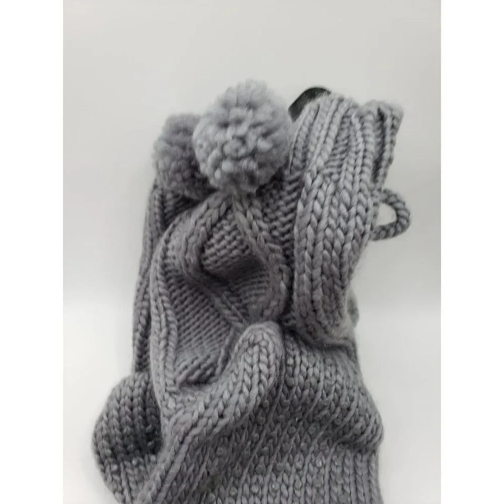 Covington‎ NWT Sears Slippers Socks Grey Gray Knit Winter Socks with Grippers